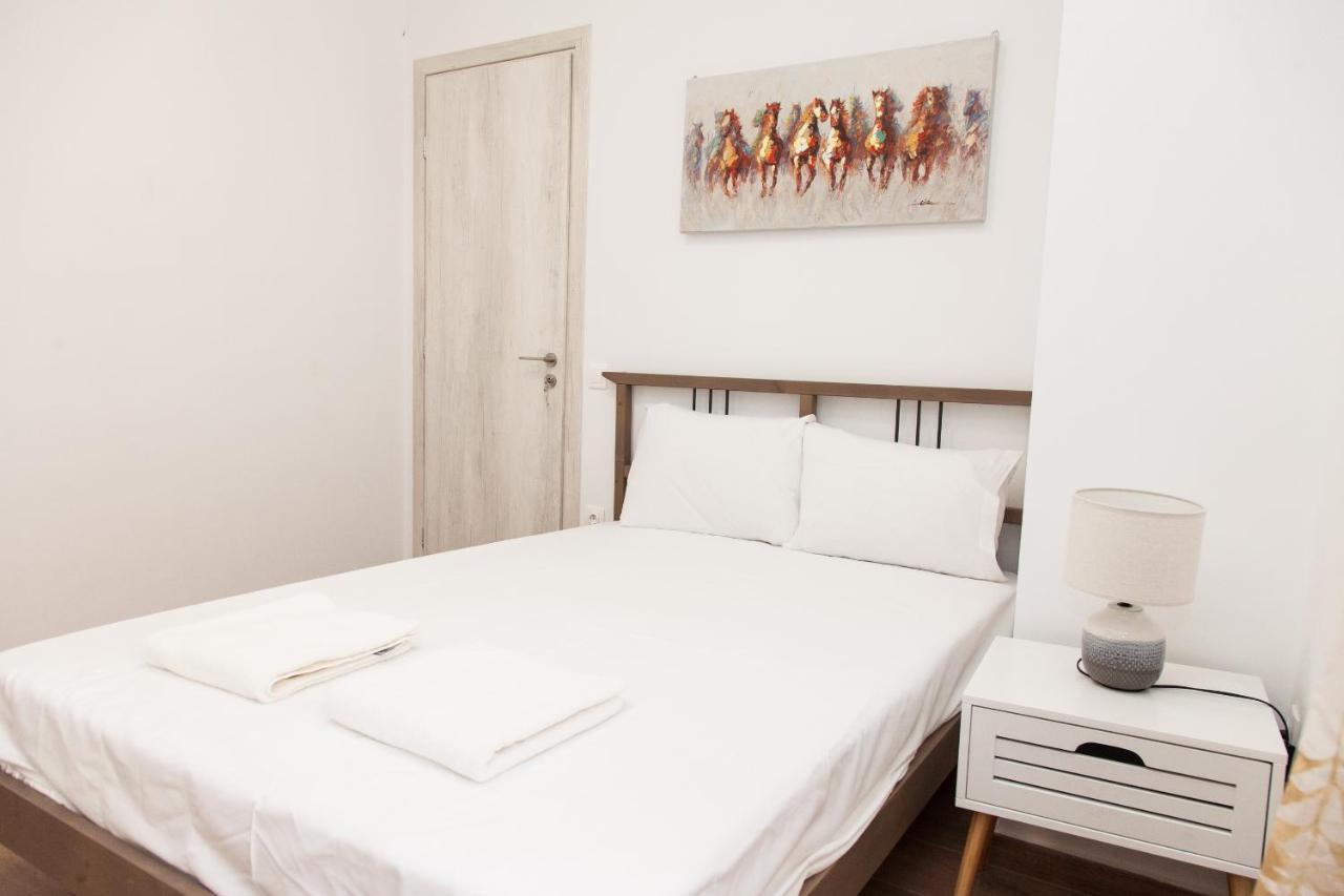 Gorgeous Apartment In Athens Gtd8280-02 Atenas Exterior foto
